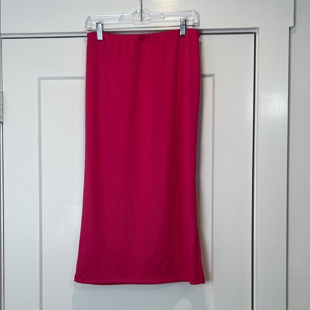 Hailey & Co. Elegant Pink maxi Women's Skirt size medium.